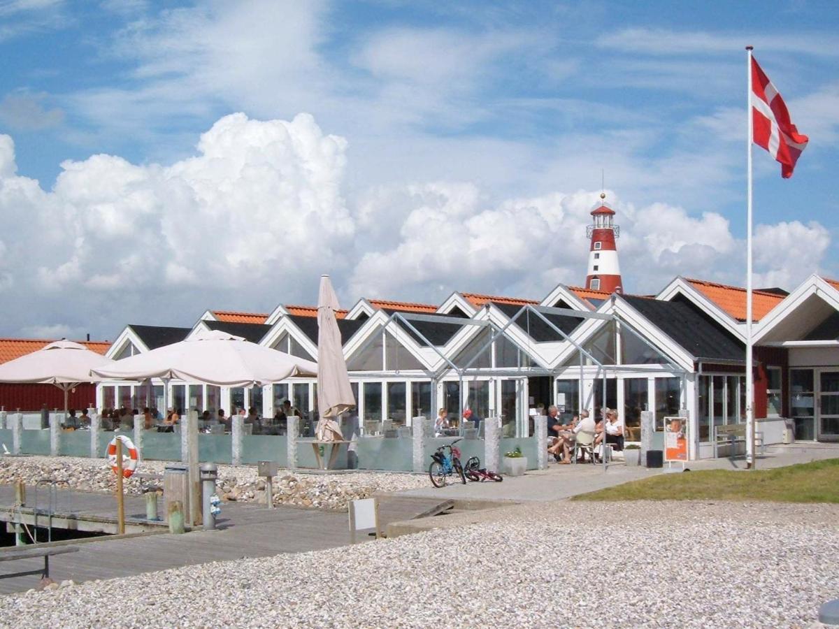 Hébergement de vacances 4 Person In *